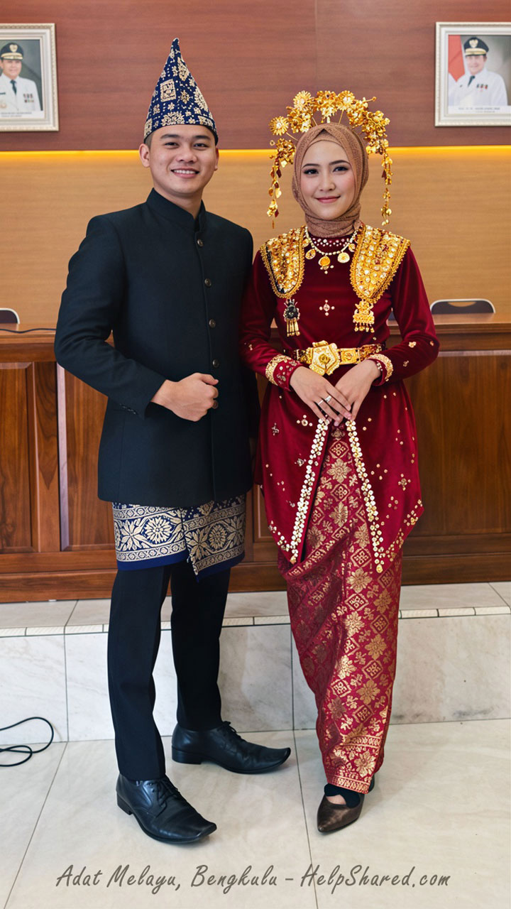 baju-adat-bengkulu-sederhana Pakaian Adat Bengkulu Sederhana