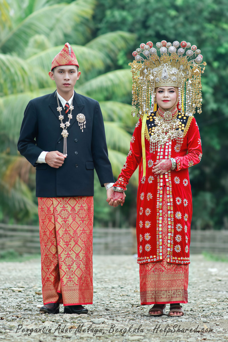 baju-adat-bengkulu Pakaian Adat Bengkulu
