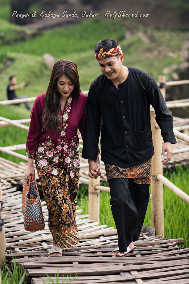 baju-adat-pangsi-kabaya-sunda Pakaian Adat Pangsi Kabaya Sunda