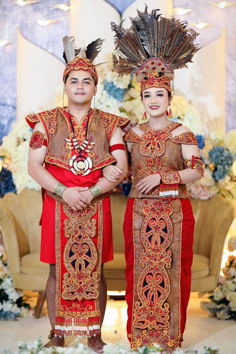 baju-adat-dayak-kalimantan-barat Pakaian Adat Dayak Kalimantan Barat