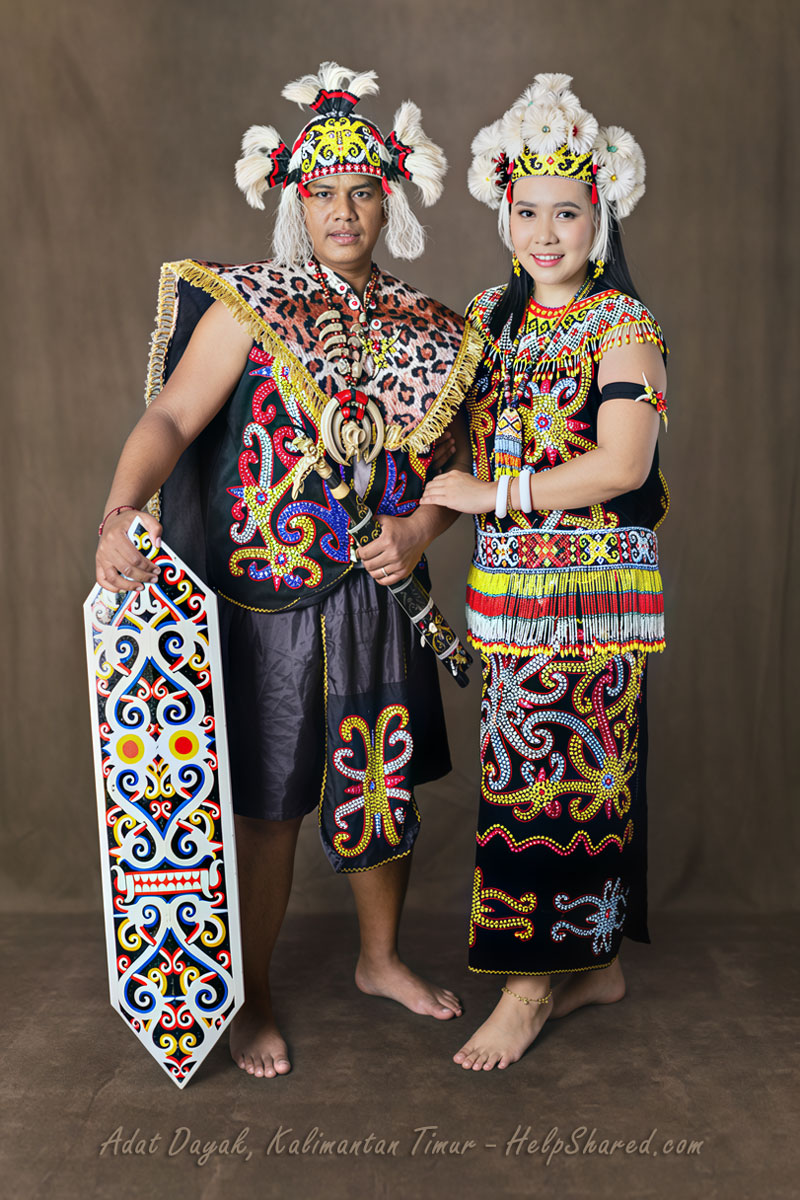 baju-adat-dayak-kenyah-kaltim Pakaian Adat Dayak Kenyah Kaltim