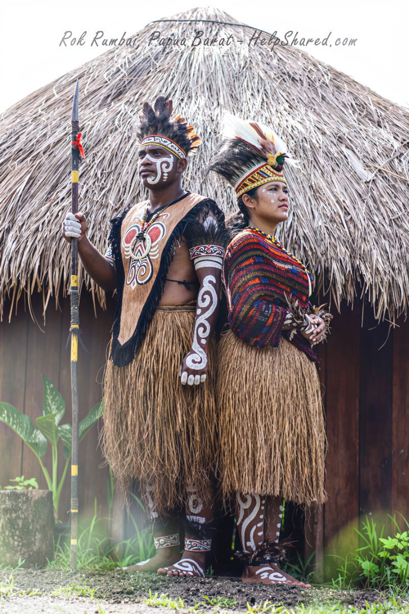 baju-adat-rok-rumbai-kain-sali-papua-barat Pakaian Adat Rok Rumbai Kain Sali Papua Barat