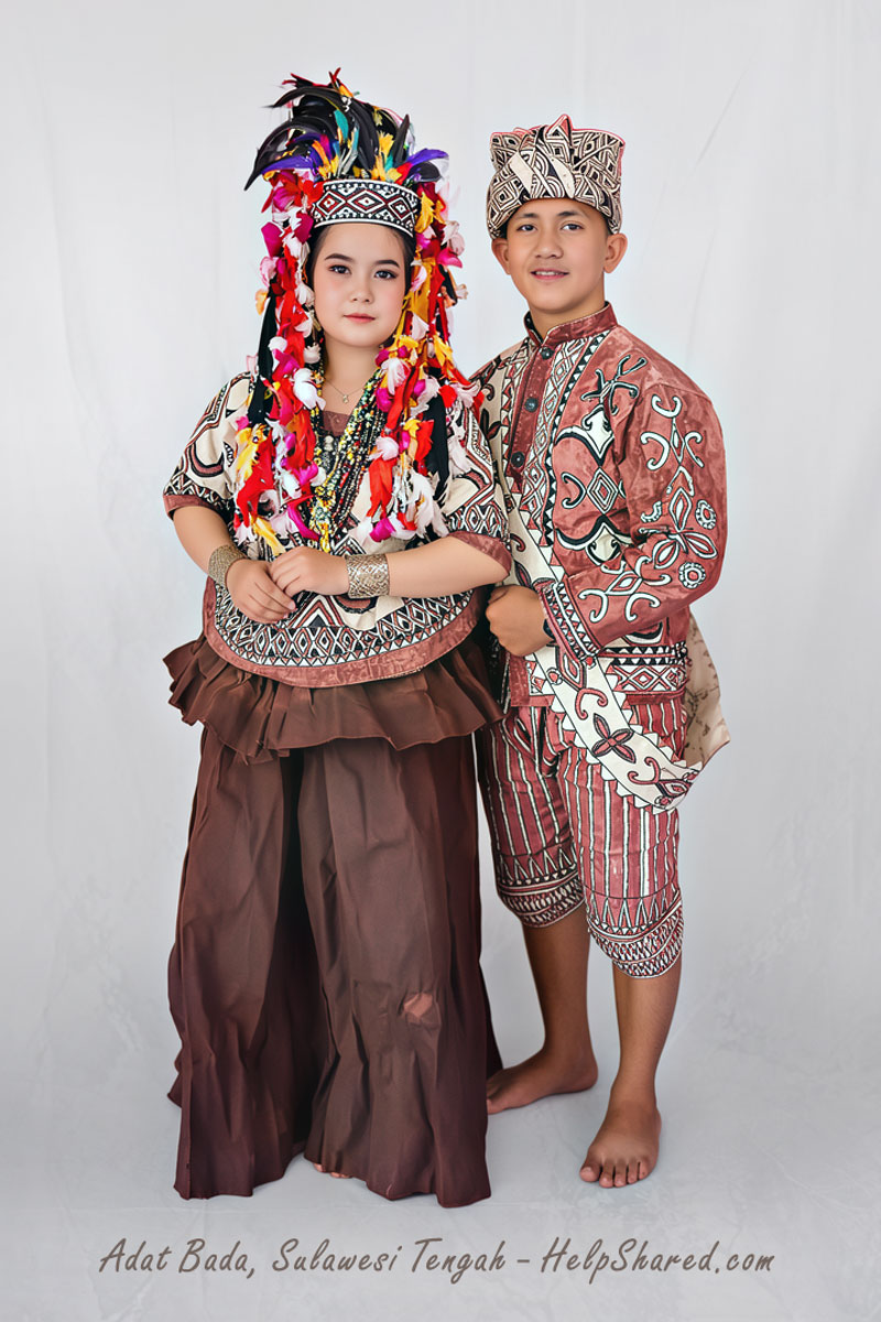 baju-adat-bada-sulteng Pakaian Adat Bada Sulteng