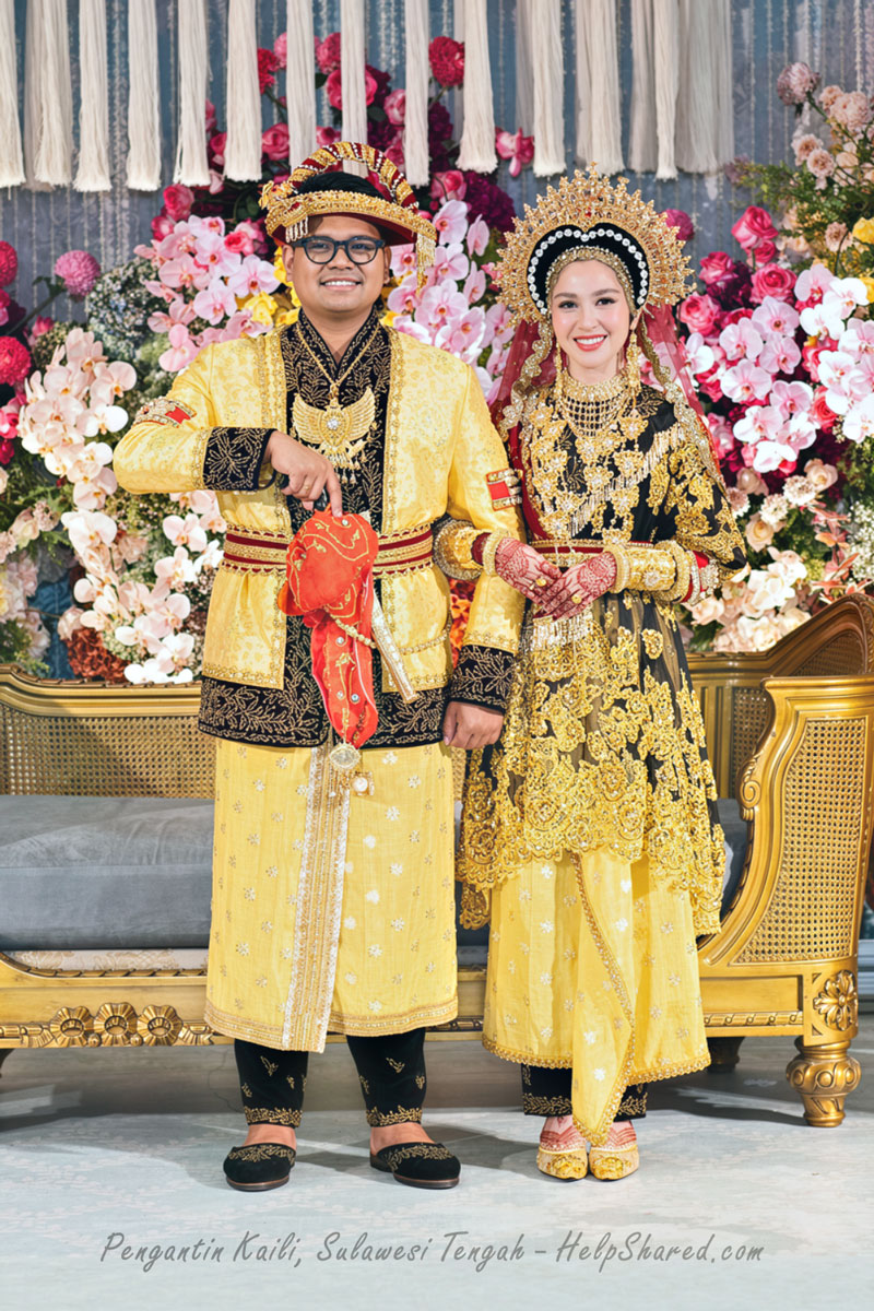 baju-adat-pengantin-kaili-sulteng Pakaian Adat Pengantin Kaili Sulteng