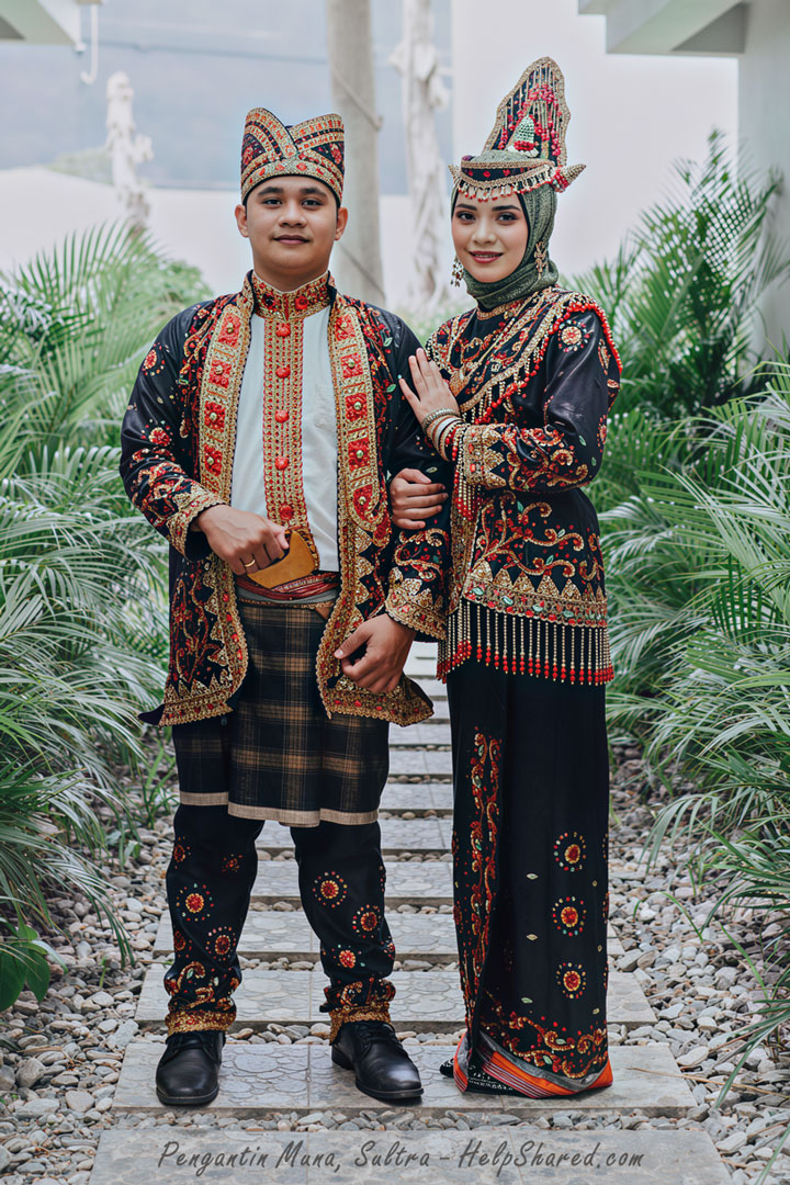 baju-adat-pengantin-muna Pakaian Adat Pengantin Muna