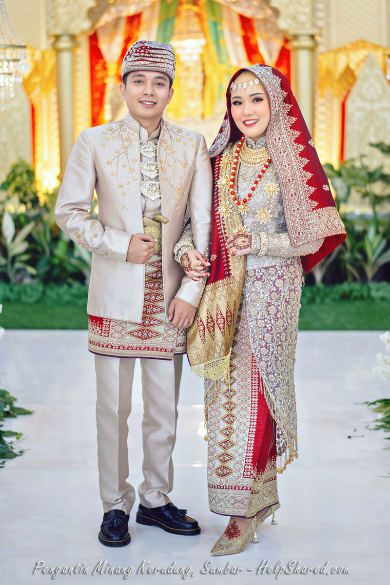 baju-adat-minang-kerudung Pakaian Adat Minang Kerudung
