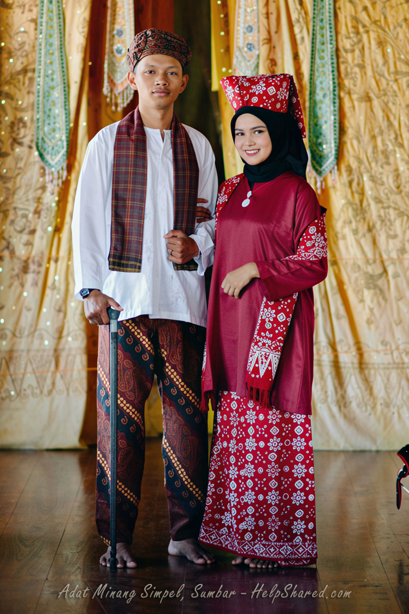 baju-adat-minang-simpel Pakaian Adat Minang Simpel